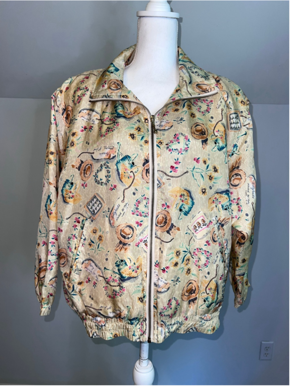 VTG EVR Floral Bomber Jacket Beige Multi-color